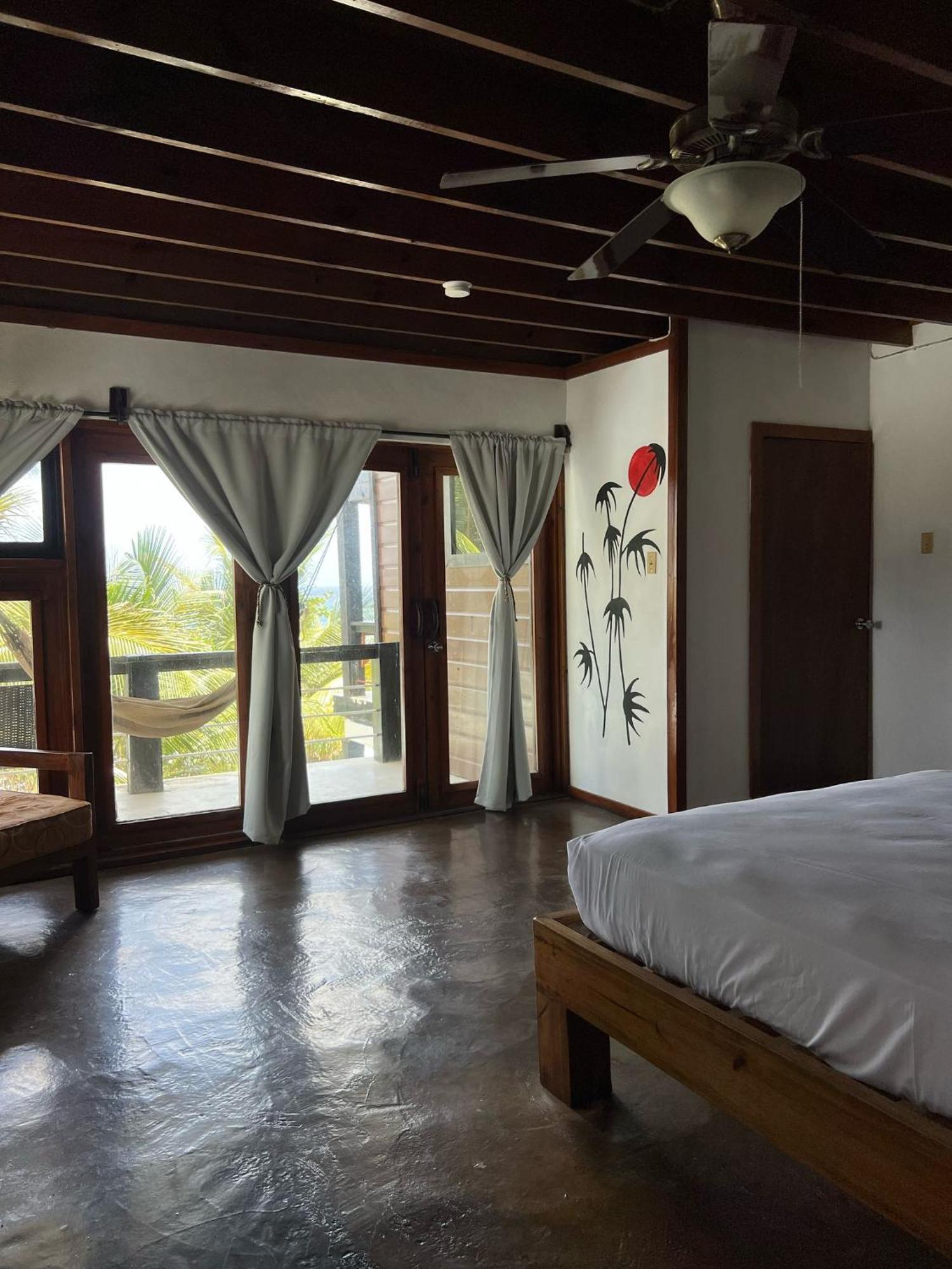 The Sea Cliff Hotel Resort & Spa ปอร์ตอันโตนิโอ ภายนอก รูปภาพ