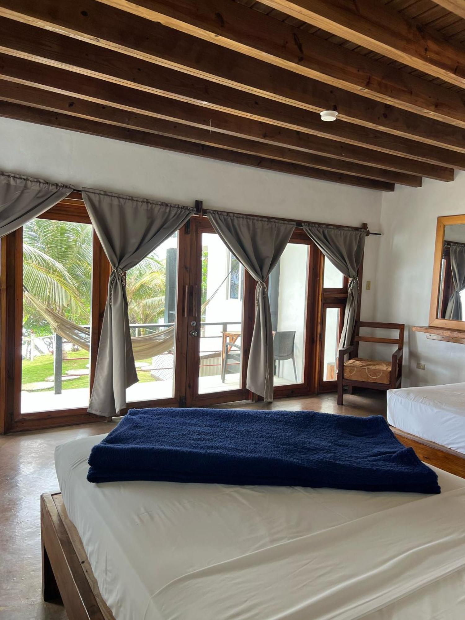 The Sea Cliff Hotel Resort & Spa ปอร์ตอันโตนิโอ ภายนอก รูปภาพ