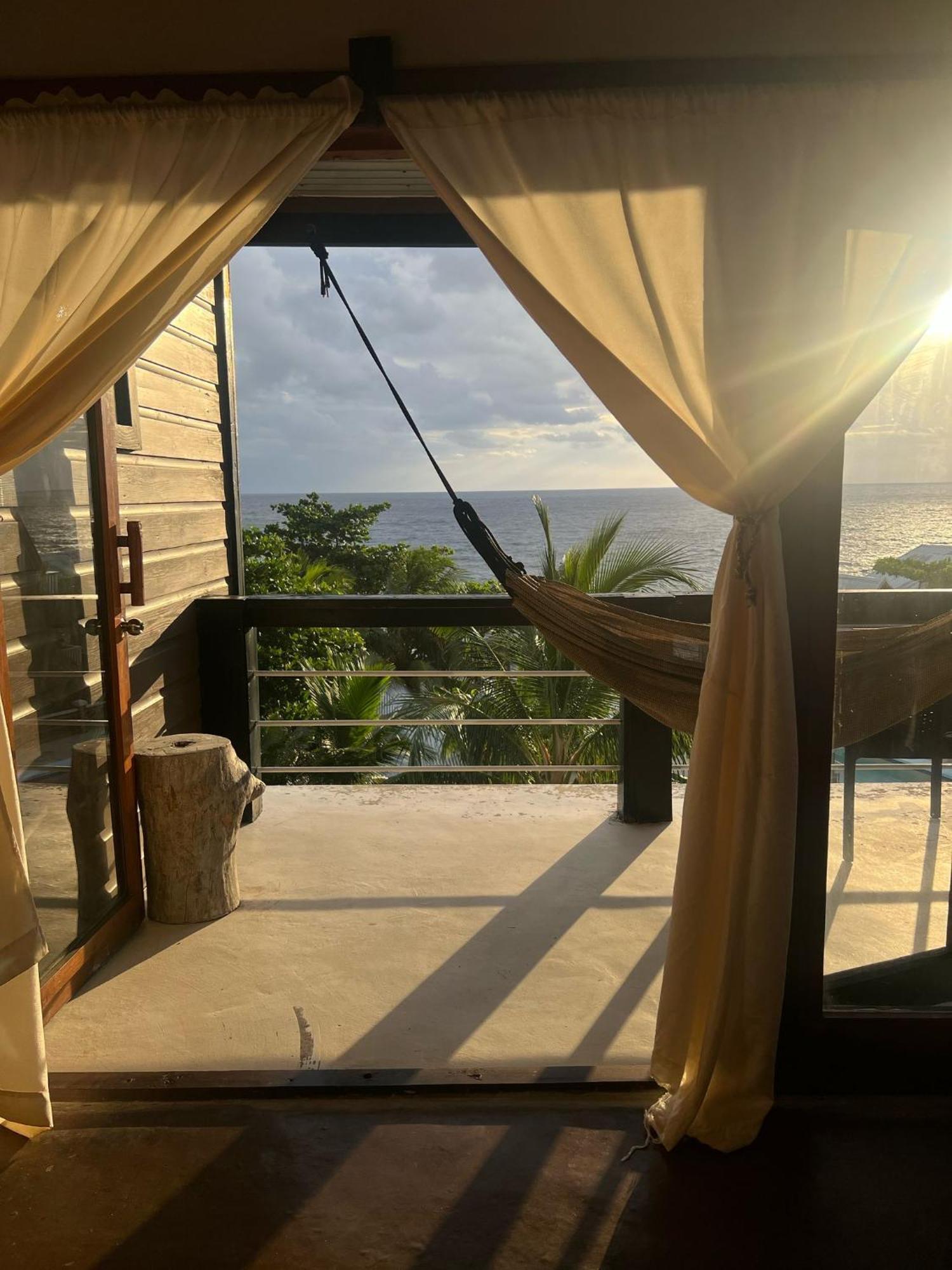 The Sea Cliff Hotel Resort & Spa ปอร์ตอันโตนิโอ ภายนอก รูปภาพ